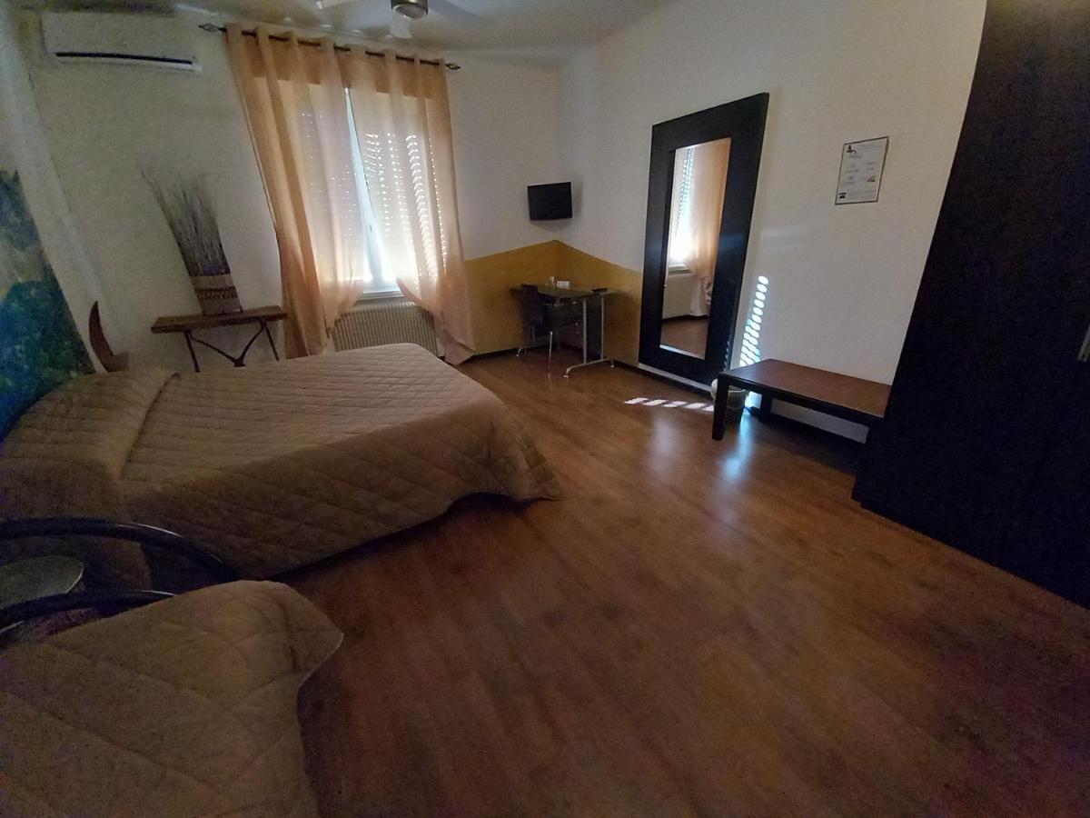 Bed & Breakfast Al Nettuno Trento Ngoại thất bức ảnh