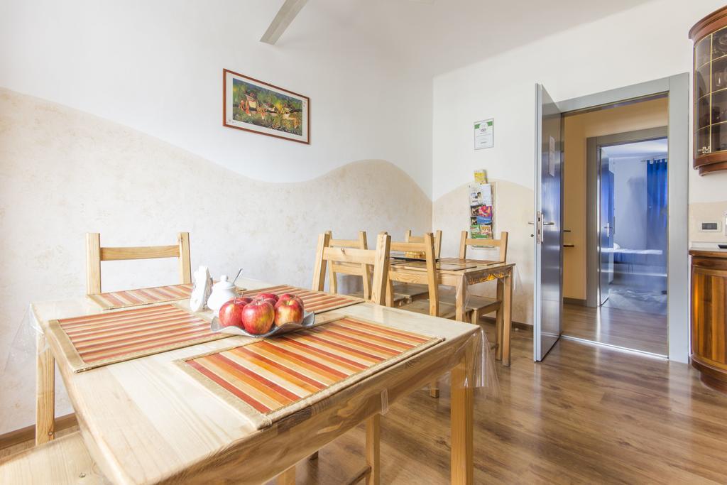 Bed & Breakfast Al Nettuno Trento Ngoại thất bức ảnh